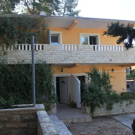 Apartment By The Sea Ivan Dolac, Hvar - 8782 Ivan Dolac