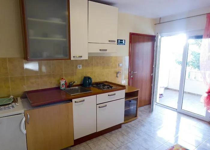 Apartment By The Sea Ivan Dolac, Hvar - 8782 Ivan Dolac